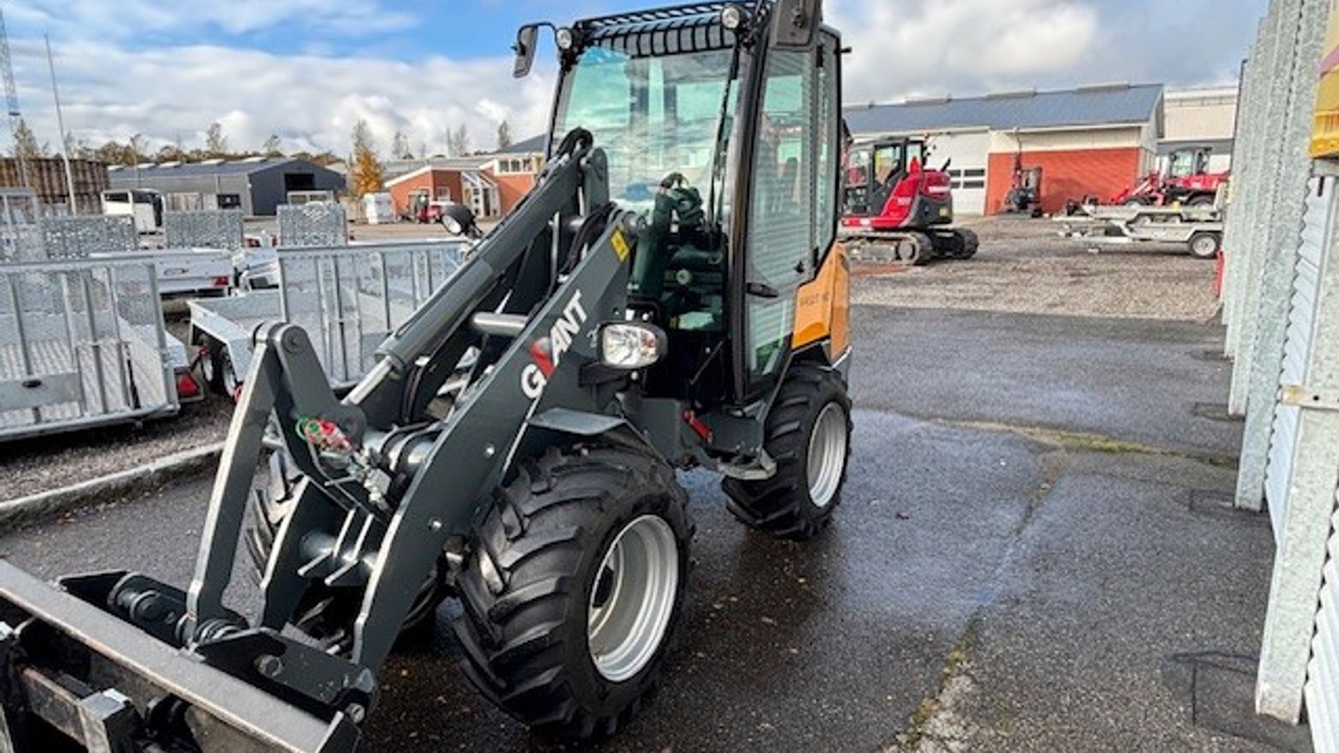 Giant v452HD    står som ny kun 250 timer - Image 3