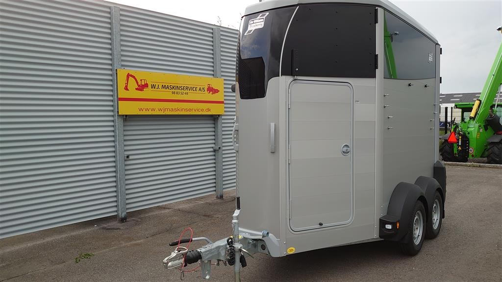 Ifor Williams HBX 403
