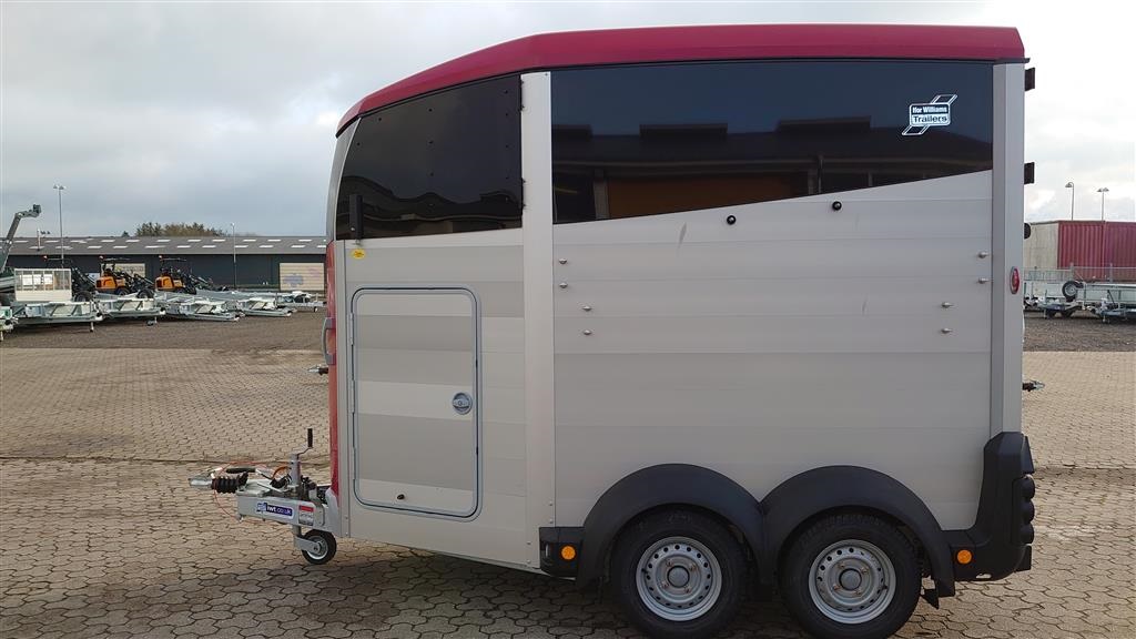 Ifor Williams HBX 506