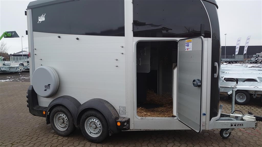 Ifor Williams HBX 511