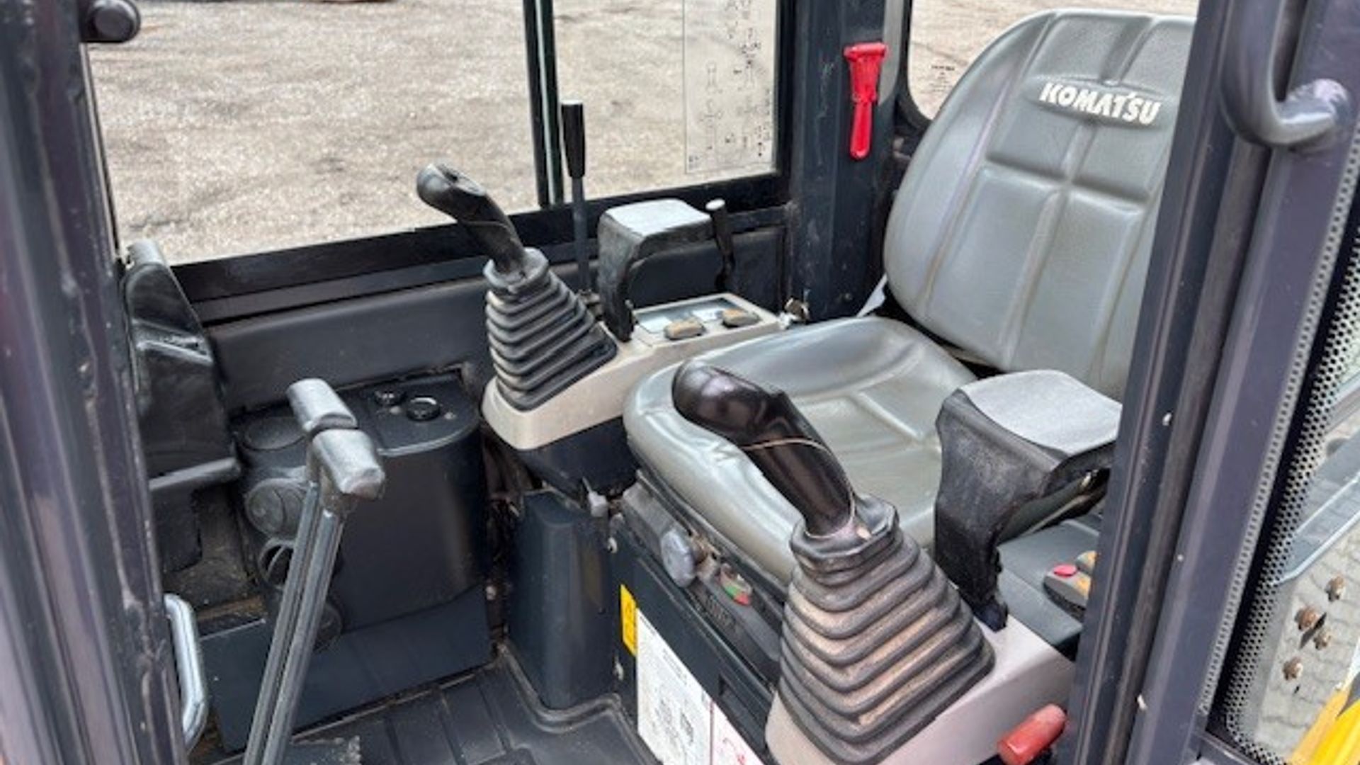 Komatsu PC16R-3HS - Billede 3