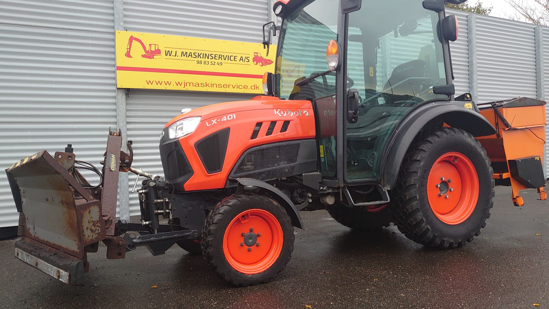 Kubota LX 401 - Image 2