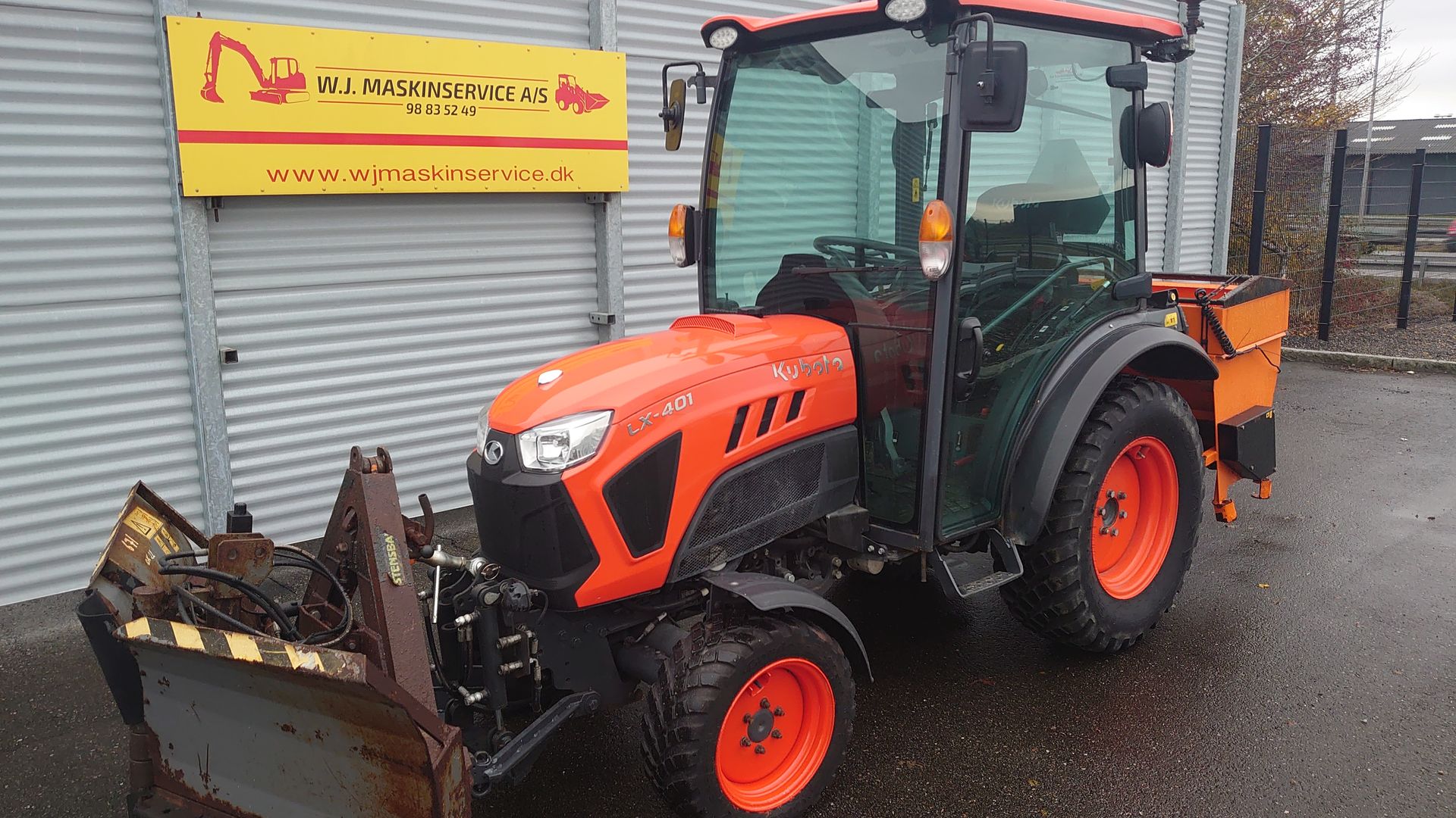 Kubota LX 401 - Image 3