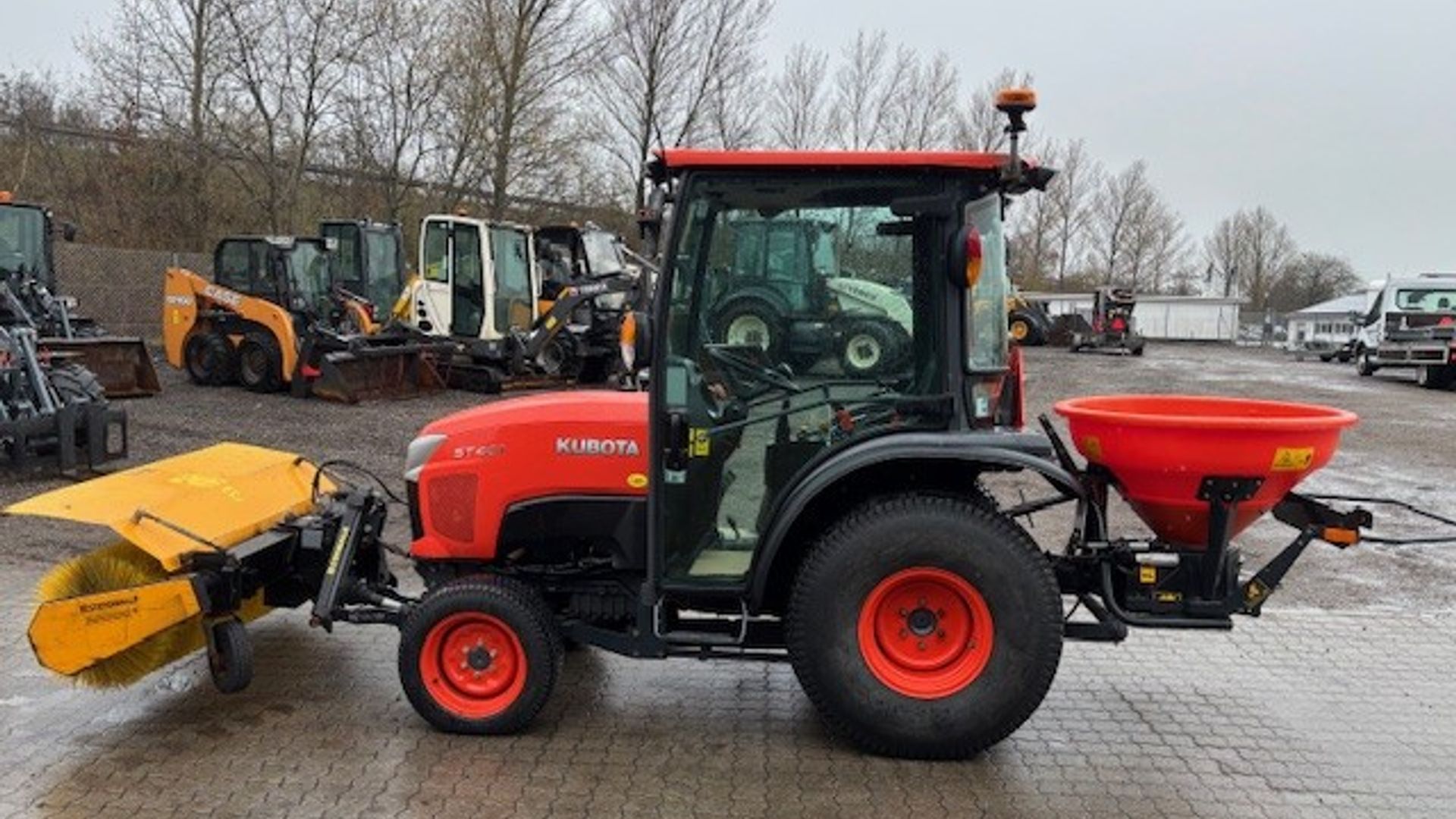 Kubota ST 401 - Billede 5
