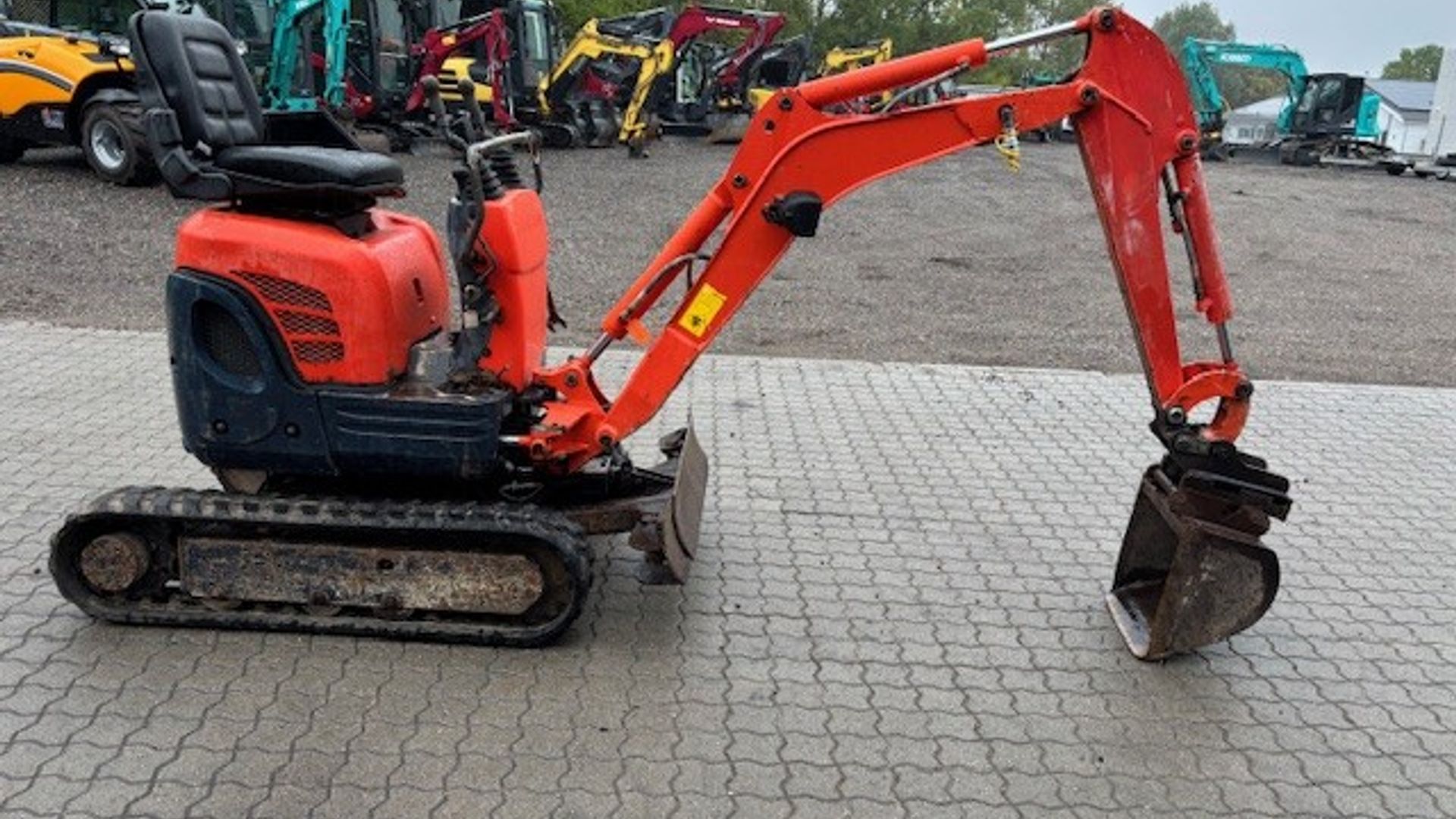 Kubota U10