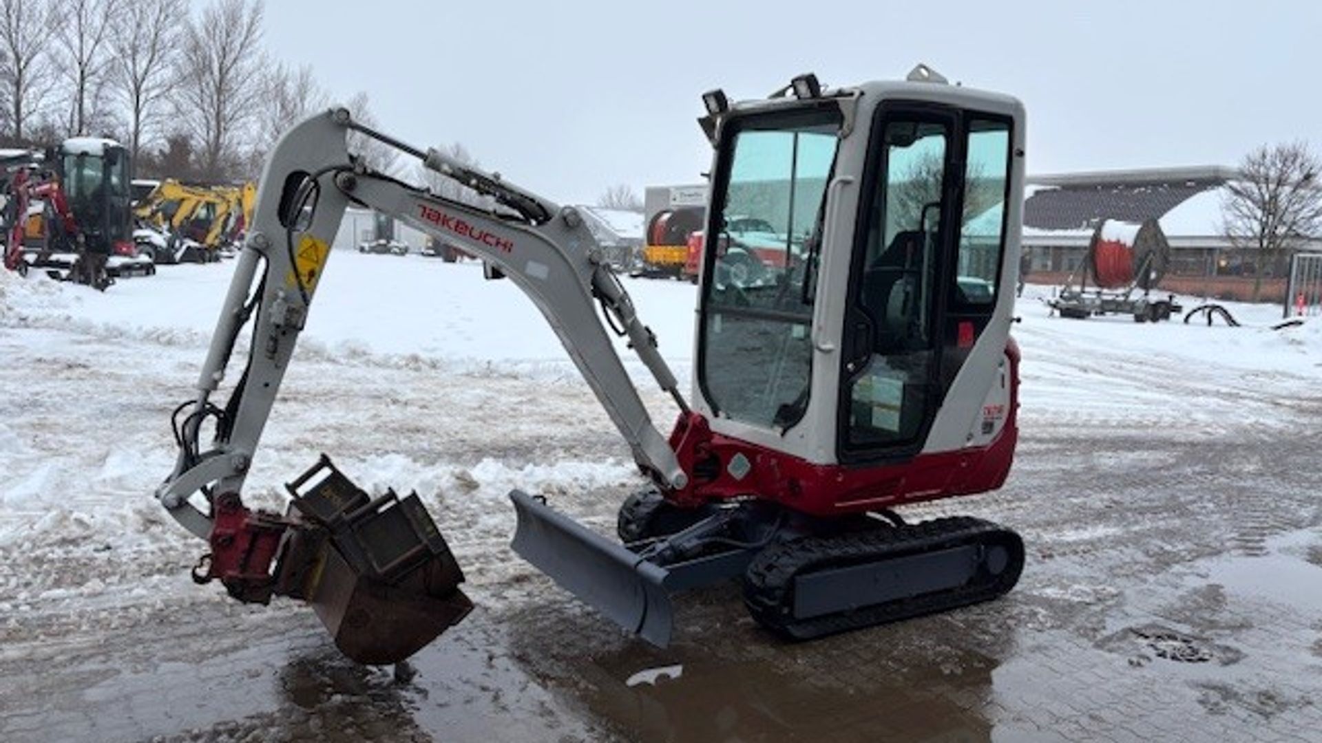 Takeuchi TB 216