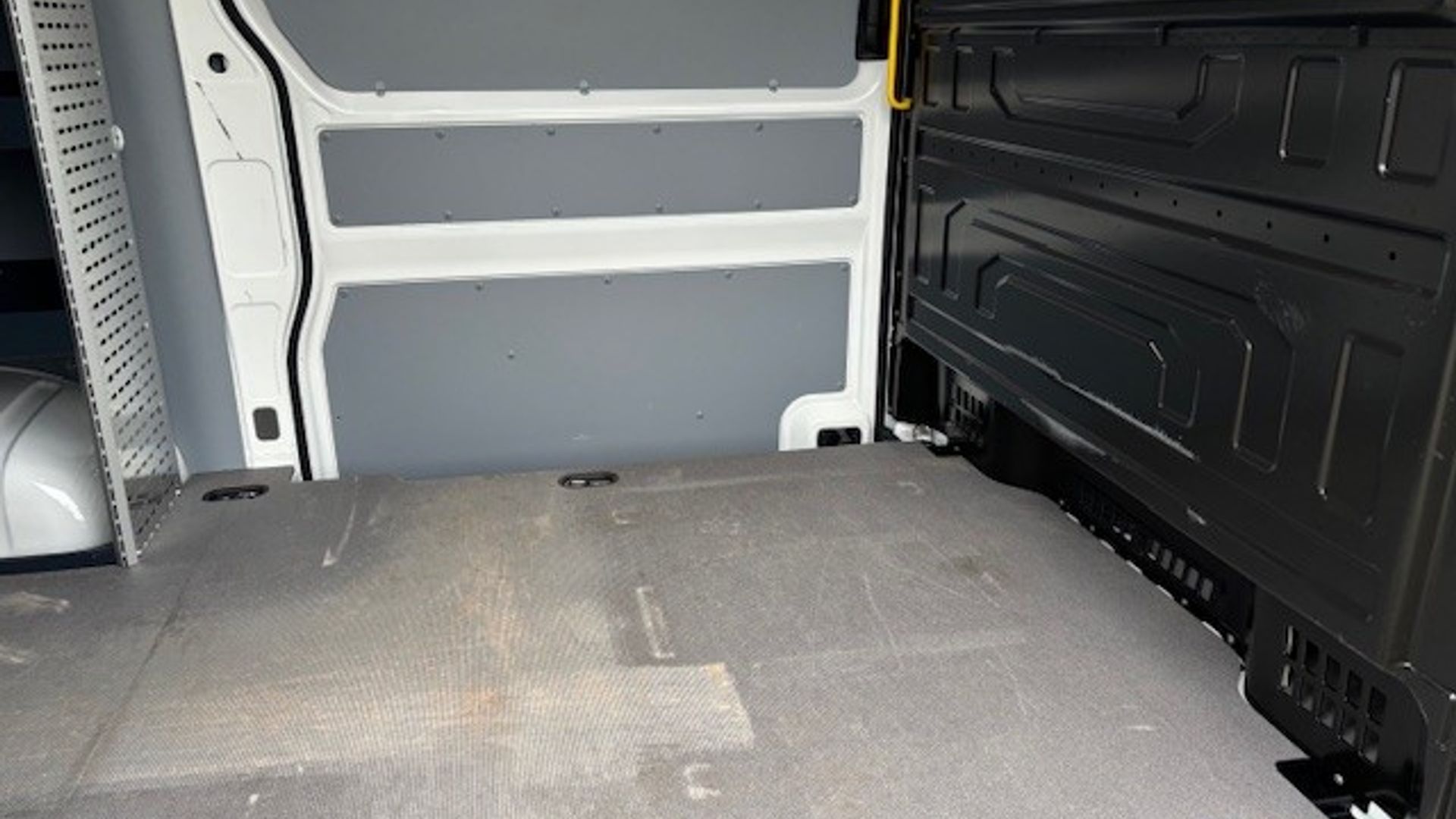 VW Crafter - Image 5