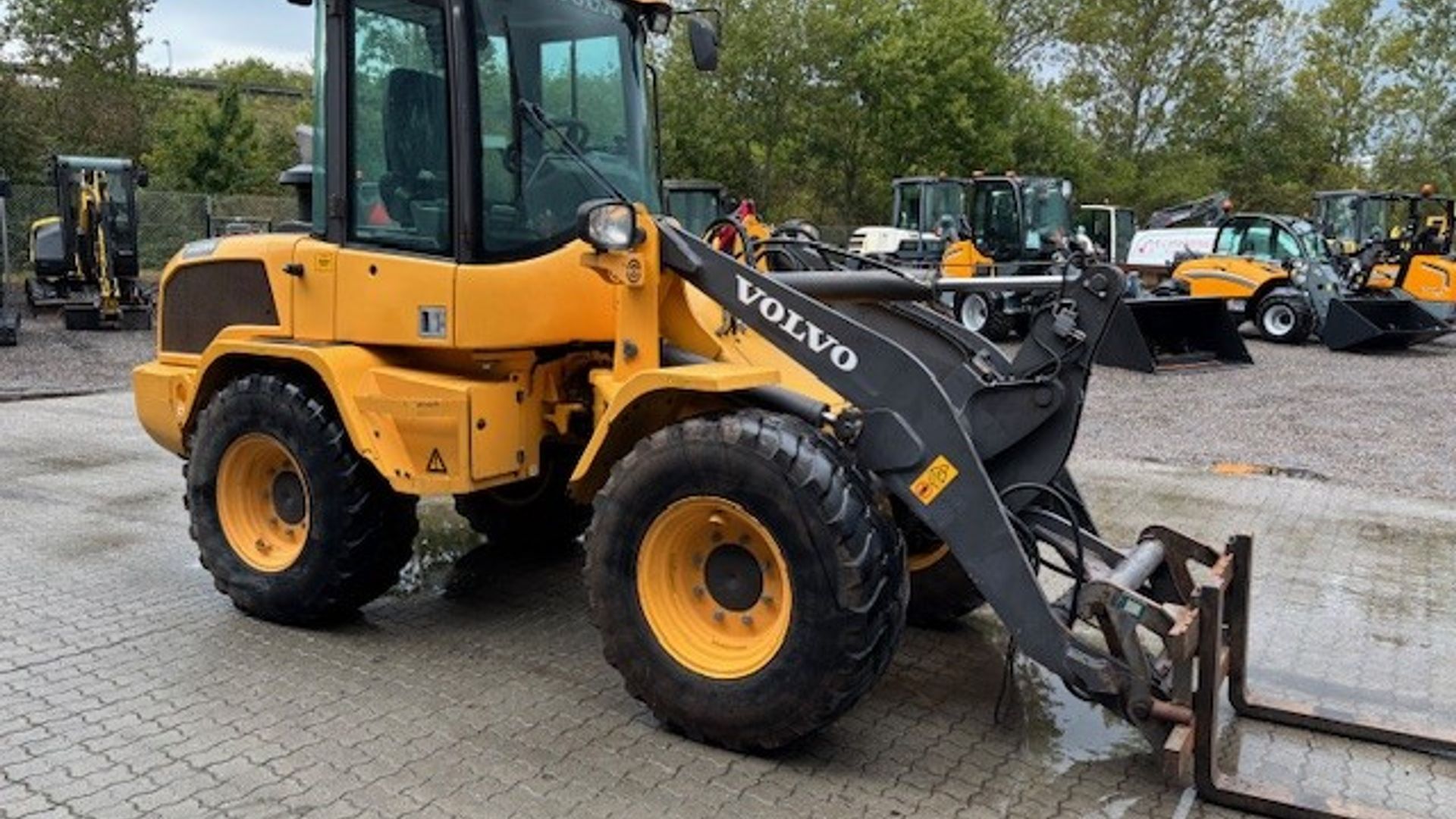 Volvo L30G