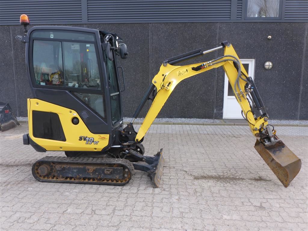 Yanmar SV 19 VT 2 dobbeltvirkende udtag  og tiltmanfæste