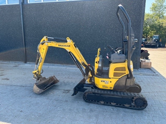 Yanmar ViO 12 tiltmanfæste